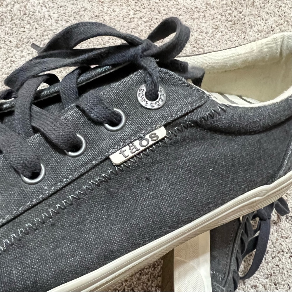 Taos Plim Soul Charcoal Grey Sneakers—10 - Picture 4 of 11